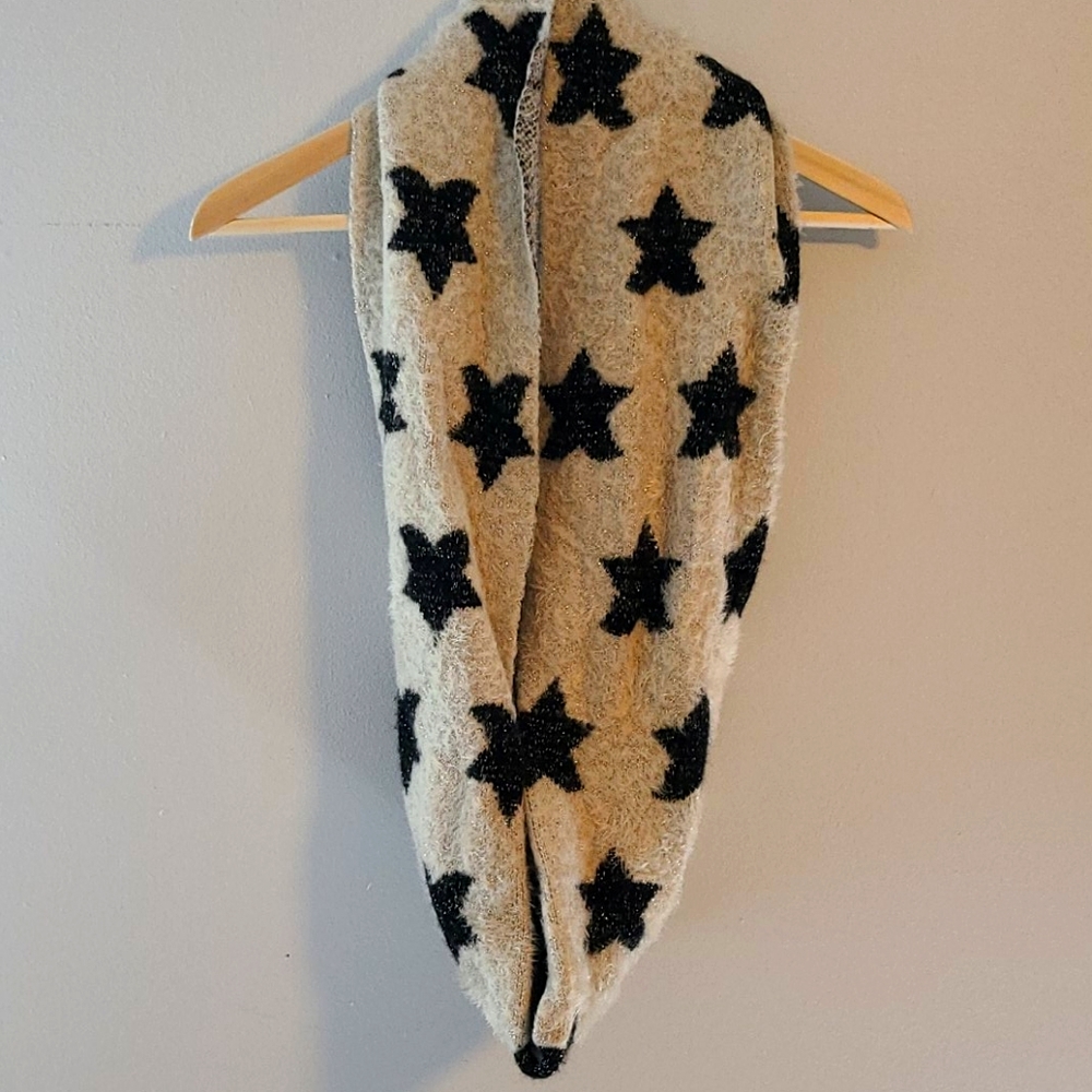 American Eagle Star Circle Scarf
